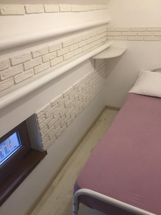 Hostel Railway Kiev Exterior photo